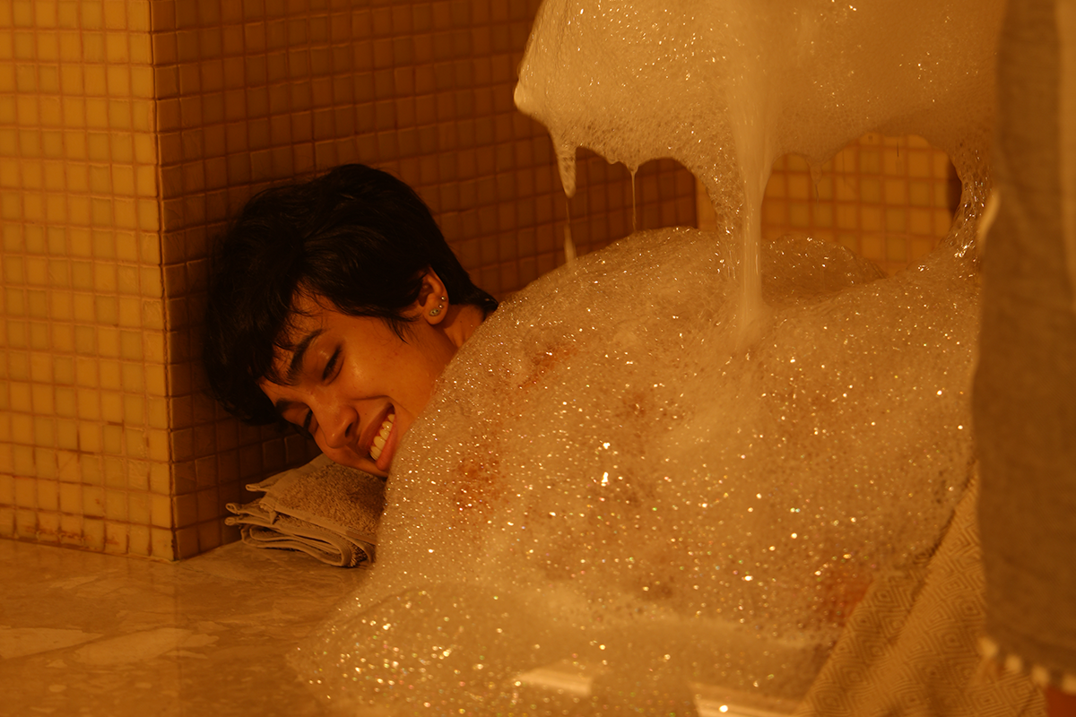 Masaj + Peeling ve Köpük Uygulaması